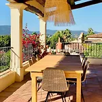Three-level Overlooking Saint-tropez * Grimaud