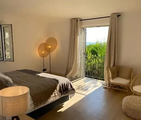 Holiday home Three-level Overlooking Saint-tropez *