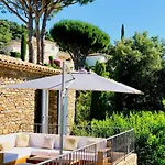 Three-level Overlooking Saint-tropez *