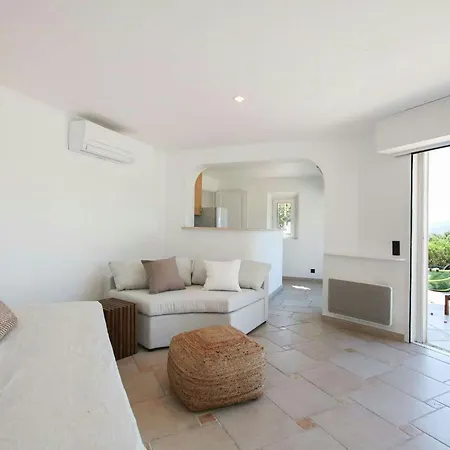 Three-level Overlooking Saint-tropez Hébergement de vacances Grimaud