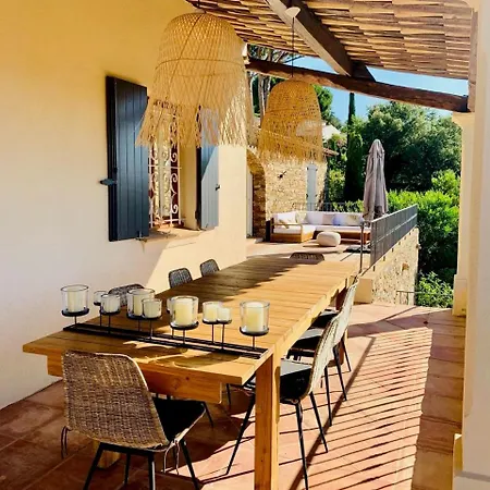 Σπίτι διακοπών Three-level Overlooking Saint-tropez