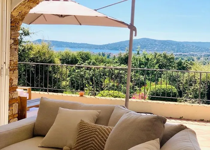 Hébergement de vacances Three-level Overlooking Saint-tropez Grimaud